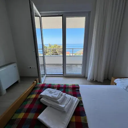 Beslic 招待所 Veliko Brdo (Makarska)