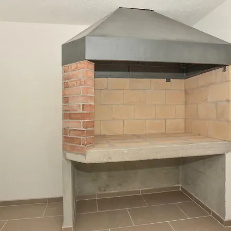 Beslic 3* Veliko Brdo (Makarska)