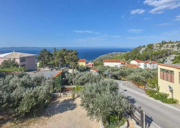 Beslic 3* Veliko Brdo (Makarska)