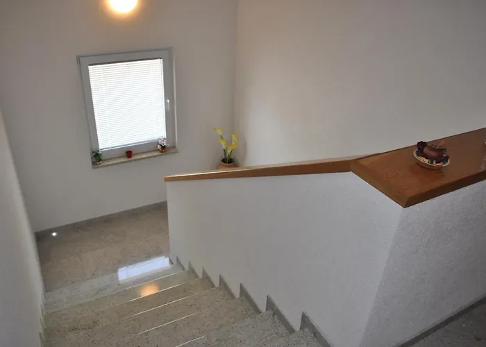 Beslic 3* Veliko Brdo (Makarska)